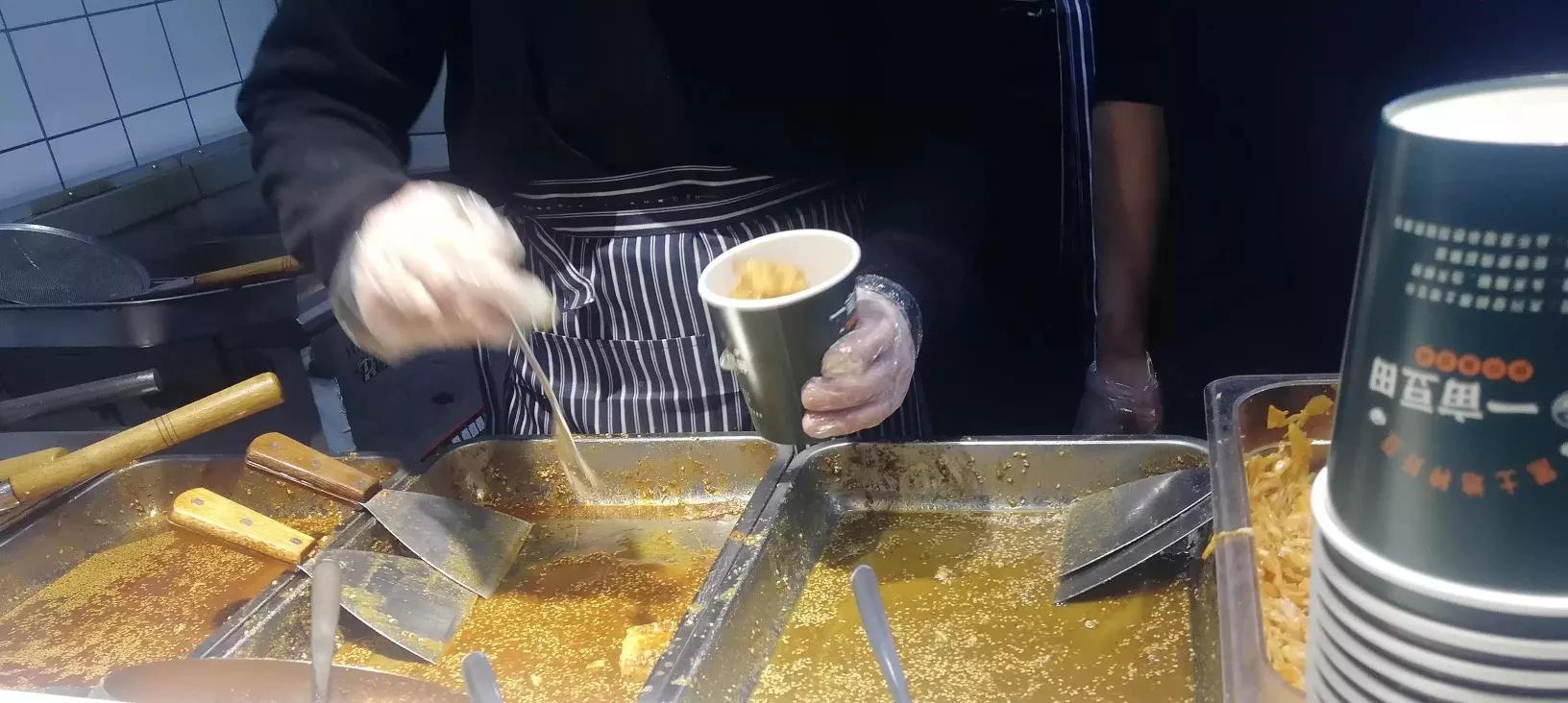 罗家臭豆腐和黑色经典哪家比较好,晋中长沙臭豆腐哪几家最火