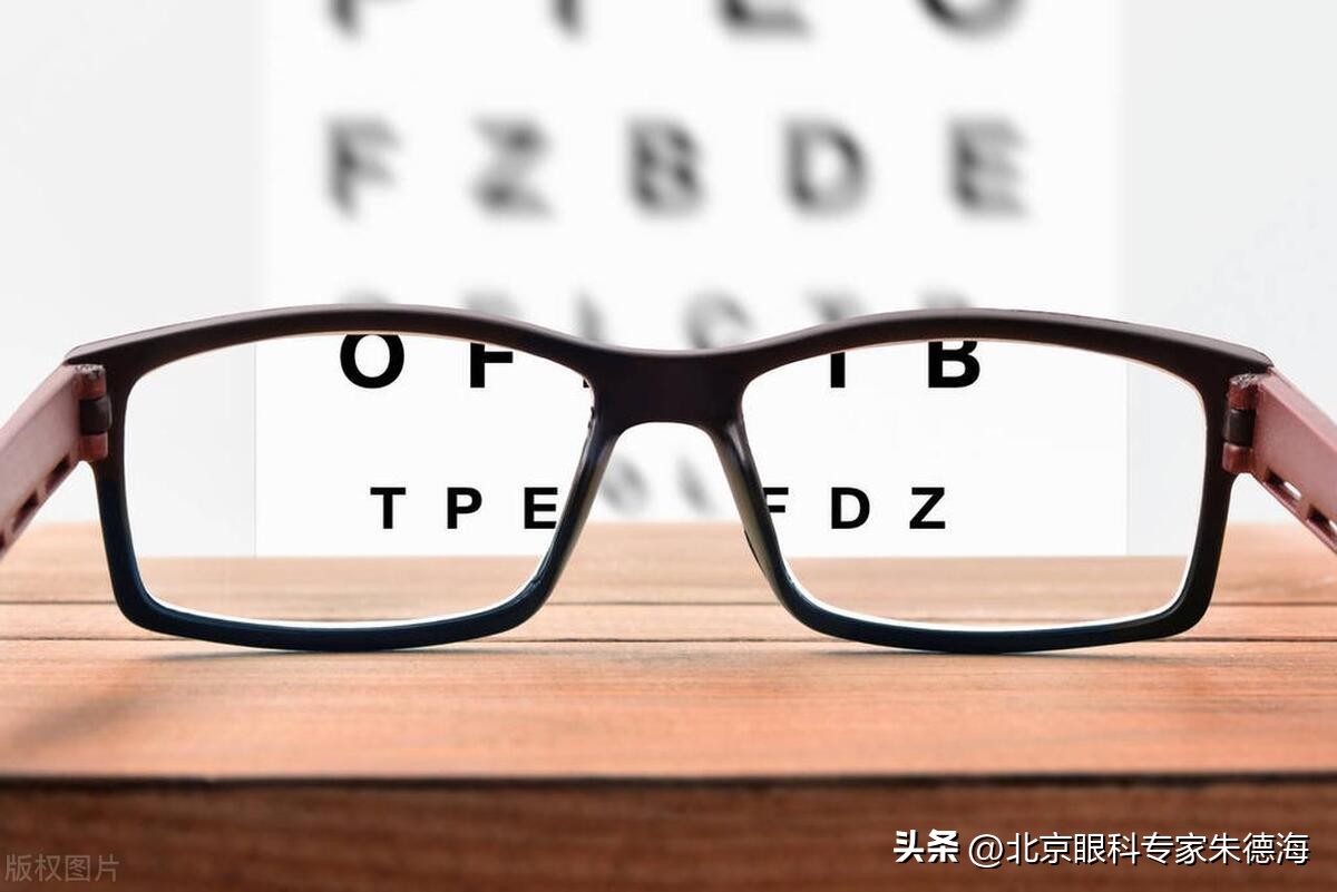 屈光不正近视100度需要配眼镜吗,屈光不正会导致哪些后果