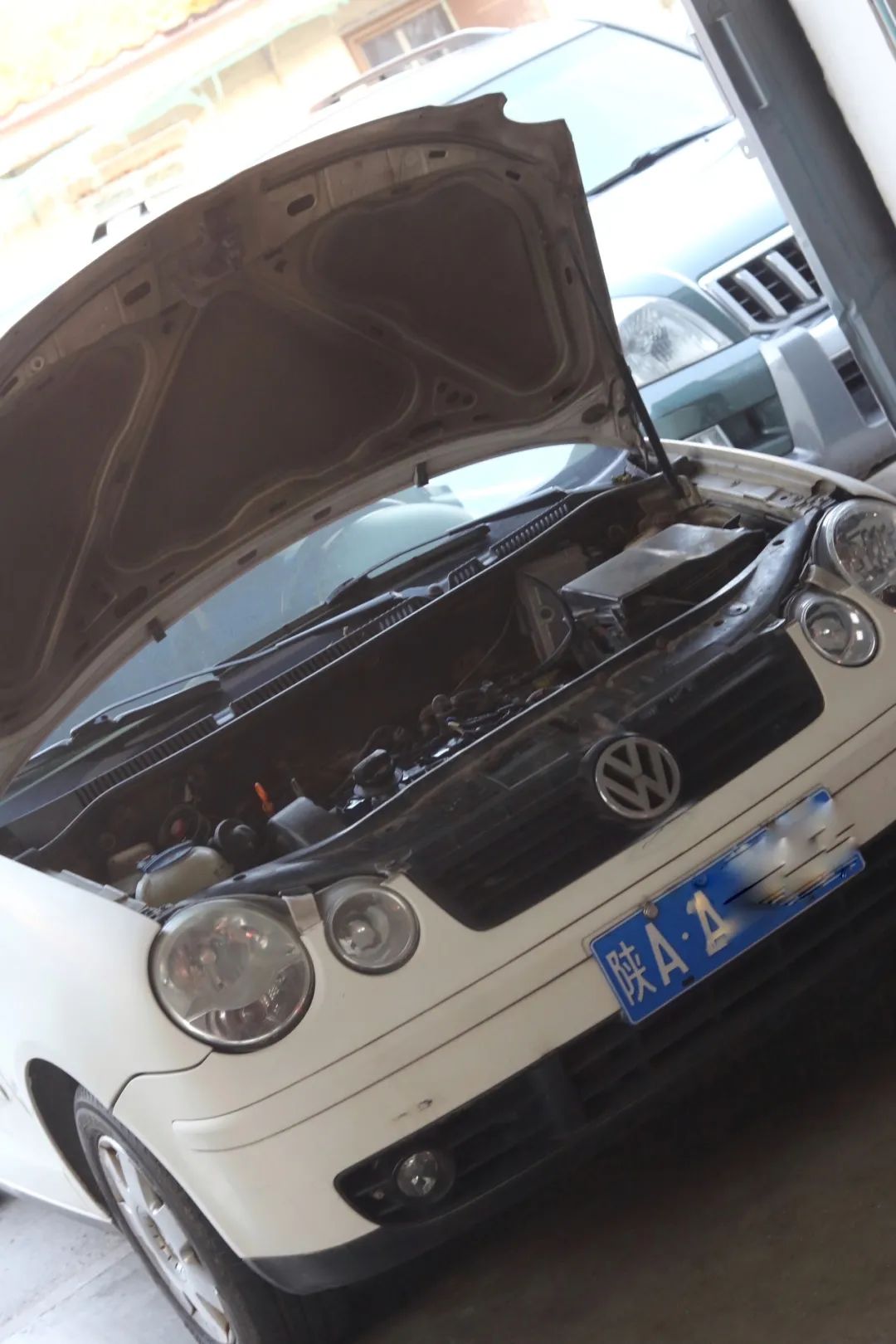 老款大众polo拆解内饰全过程,旧polo翻新视频