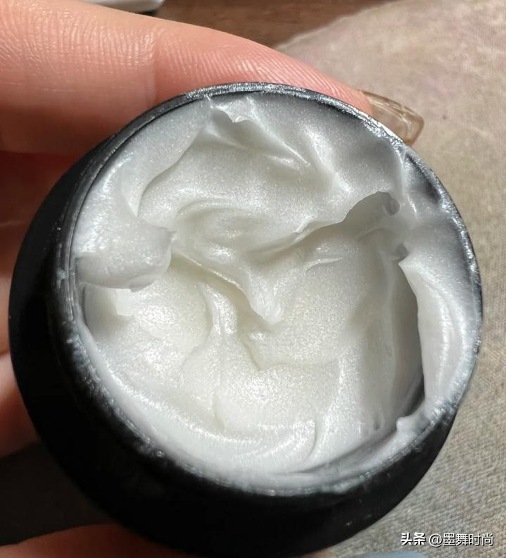 海蓝之谜和赫莲娜的护肤品哪个好,赫莲娜与海蓝之谜哪个护肤品好用