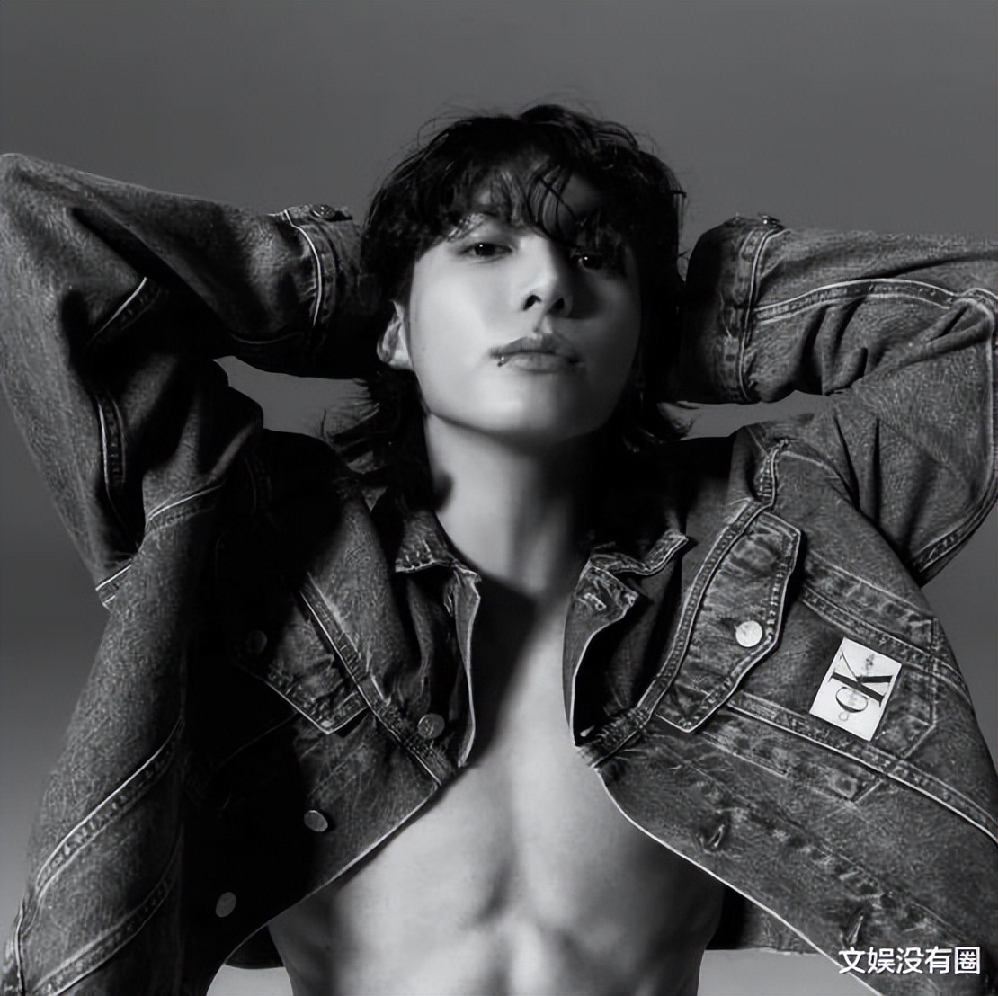 防弹少年团田柾国穿红色衣服 (防弹少年团新人王田柾国女装)