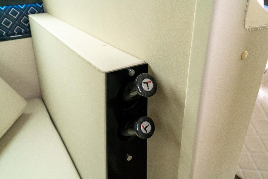 宇通高端商务T7星河版,宇通t7最新款