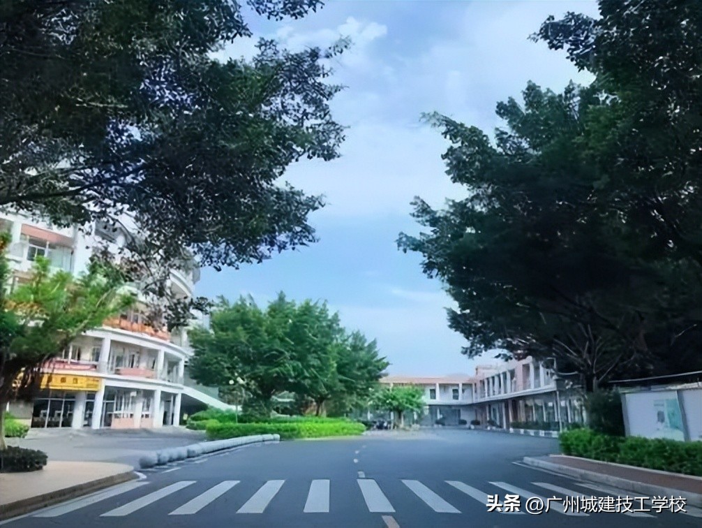 评为优秀学校喜报,我校荣获先进单位