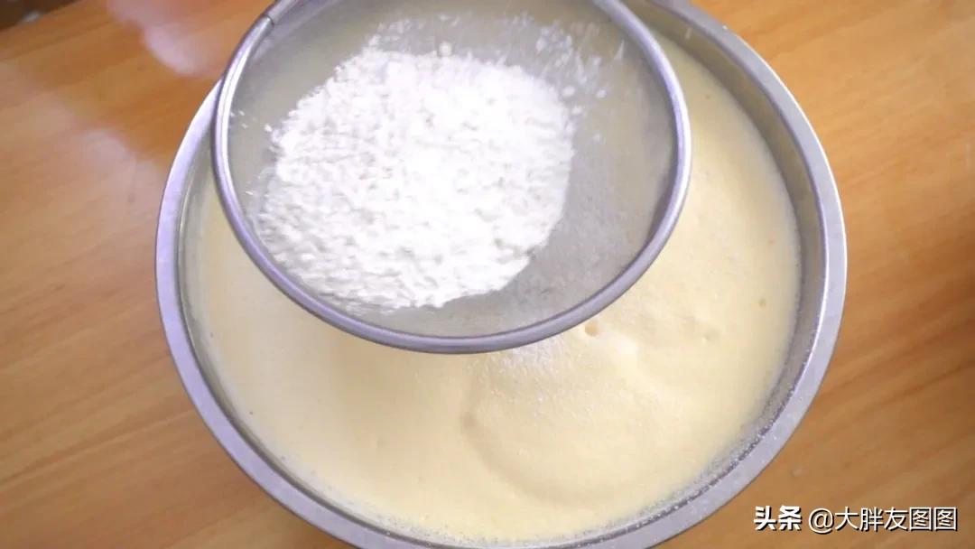 最简单的老式蛋糕的做法,松软细腻好吃的无水蛋糕的做法