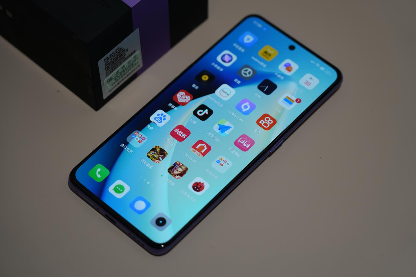 真我gtneo2t和真我gtneo闪速版,真我gtneo5将搭载240w快充