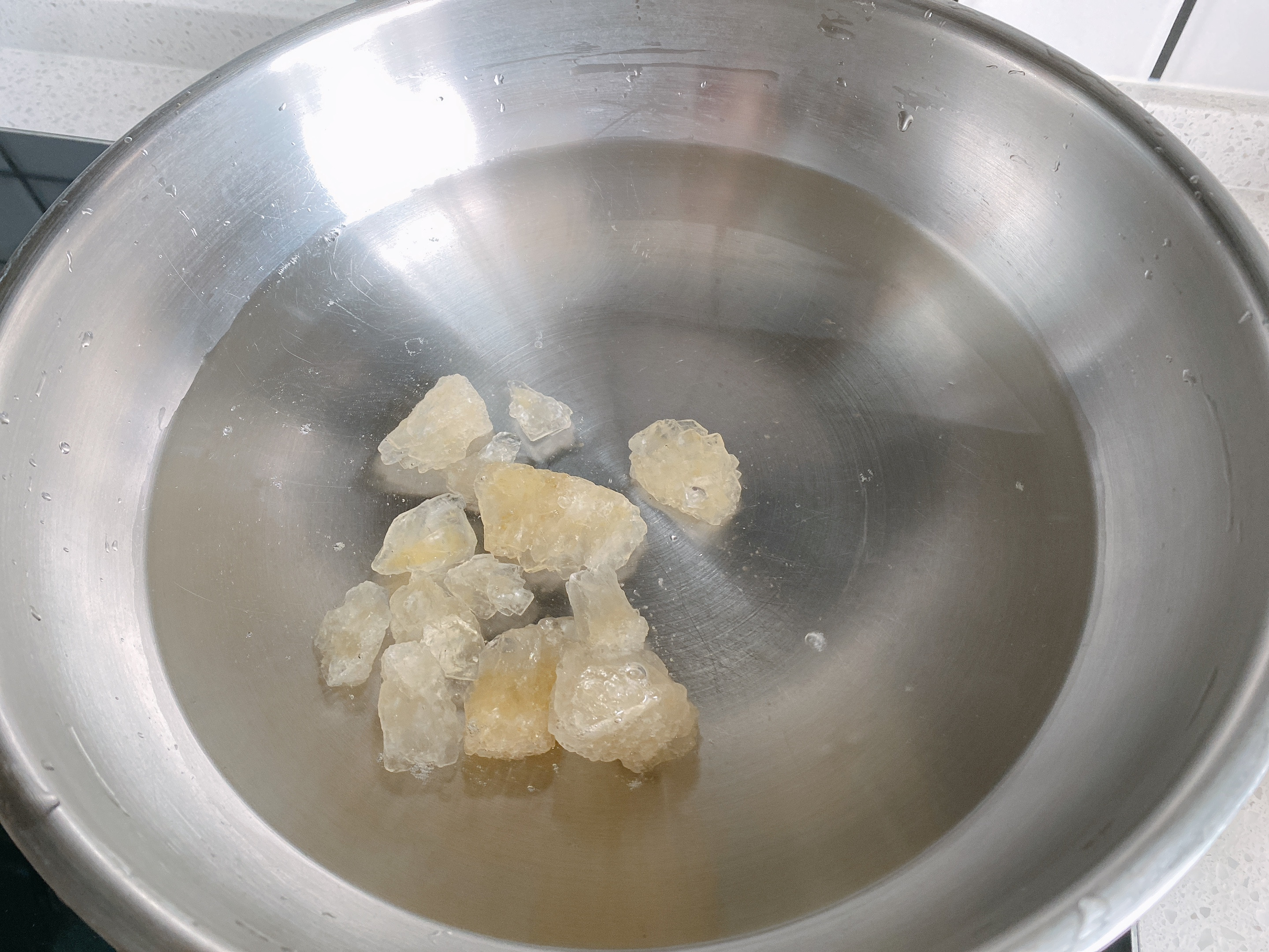 龟苓膏夏季怎么吃好吃,夏日滋补龟苓膏的做法