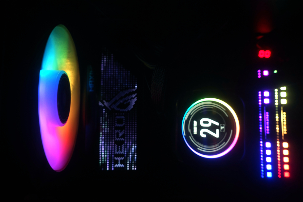 体验海盗船LCD冷头——Z690Hero+TUFGaming3070Ti+迎广515装机记