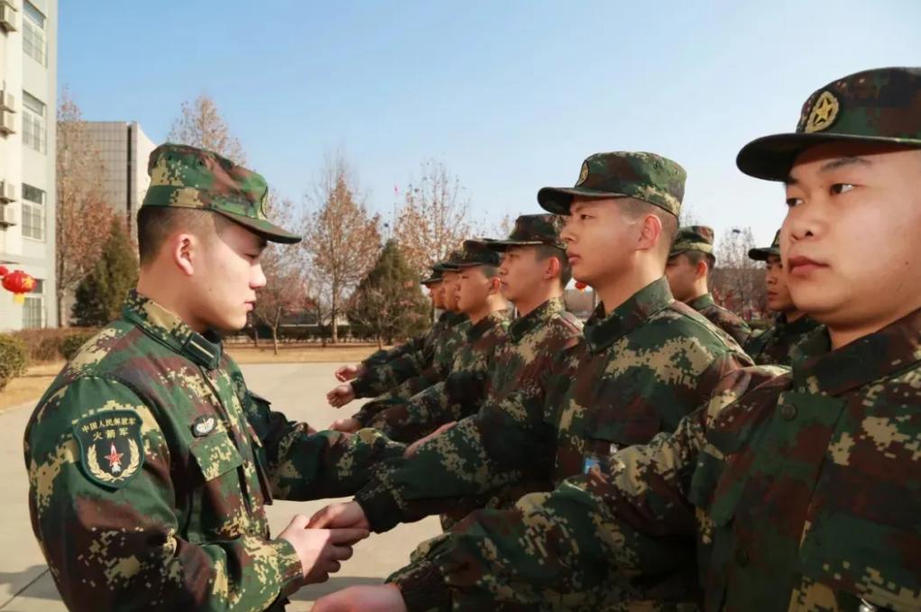 定向培养军士招生的学校和专业,专科批定向培养军士报哪些学校