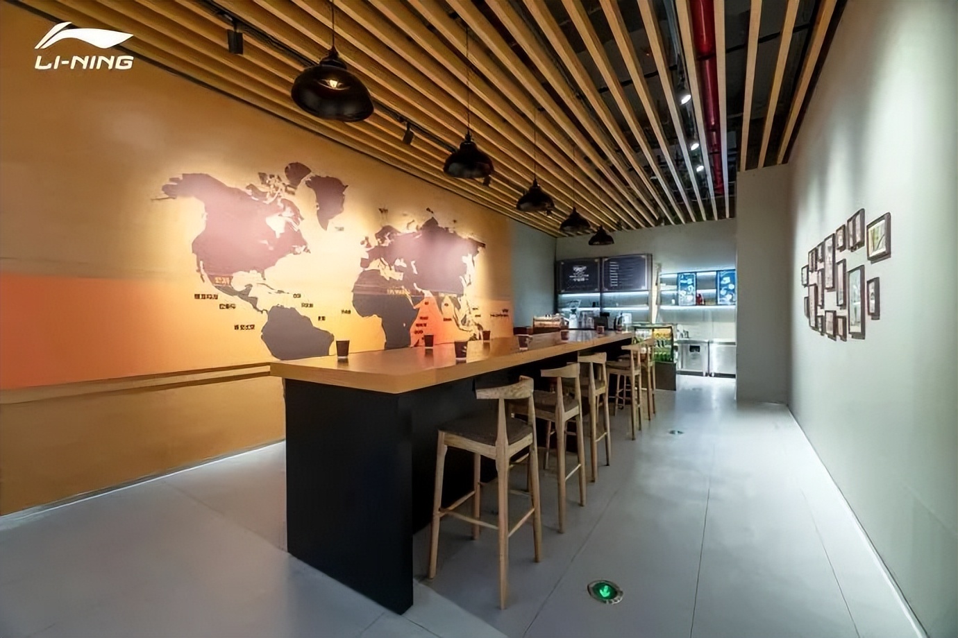 跨界品牌合作经典案例,经典品牌跨界开店