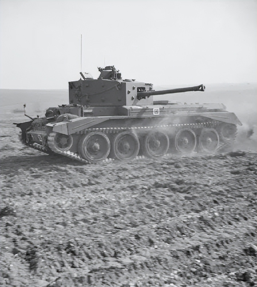 日本小豆丁坦克叫什么名字,二战时期日本100式坦克