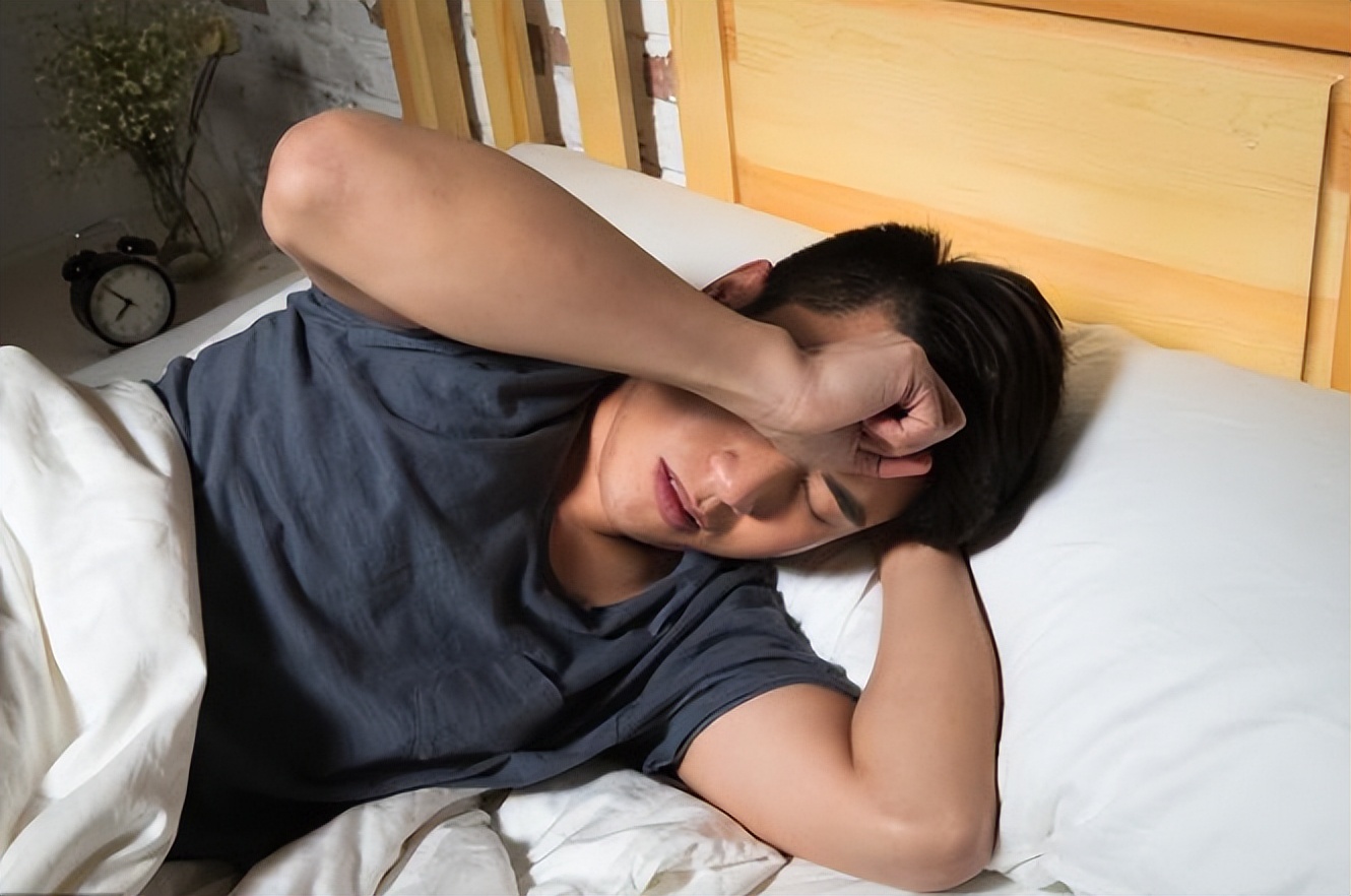 浅谈脑出血发病原因,脑出血好发于寒冷季节