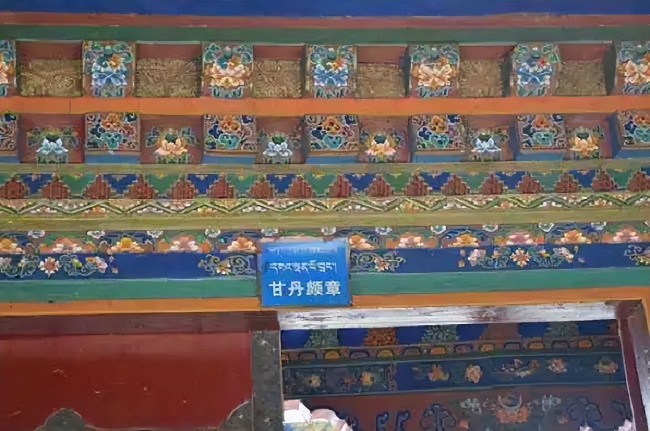 五世达赖溘然长逝，却秘不发丧，临终前导演了一场叹为观止的大戏