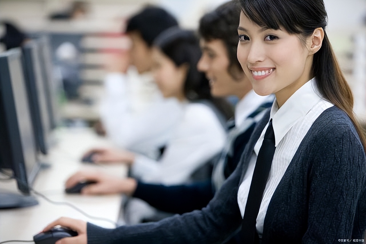 “假期工”因工受伤属于工伤吗？坤博律师来告诉你如何维权？