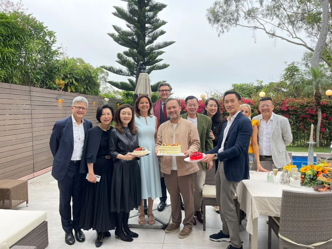 亚洲顶级藏家的4层海滨之家：挂满30件珍藏，审美一流