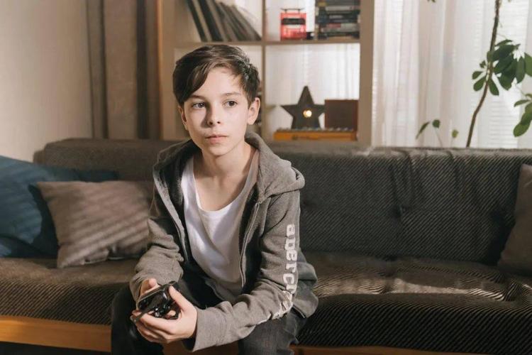 孩子乐于“躺平”，学习一点不努力：我做了3件事，成功改变了他