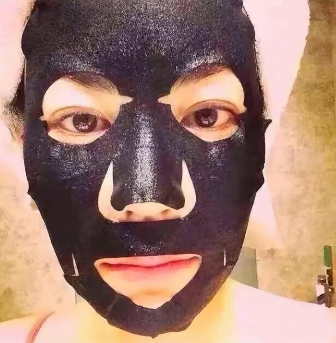 谢霆锋王菲现身机场手牵手,网曝王菲谢霆锋高调合体现身