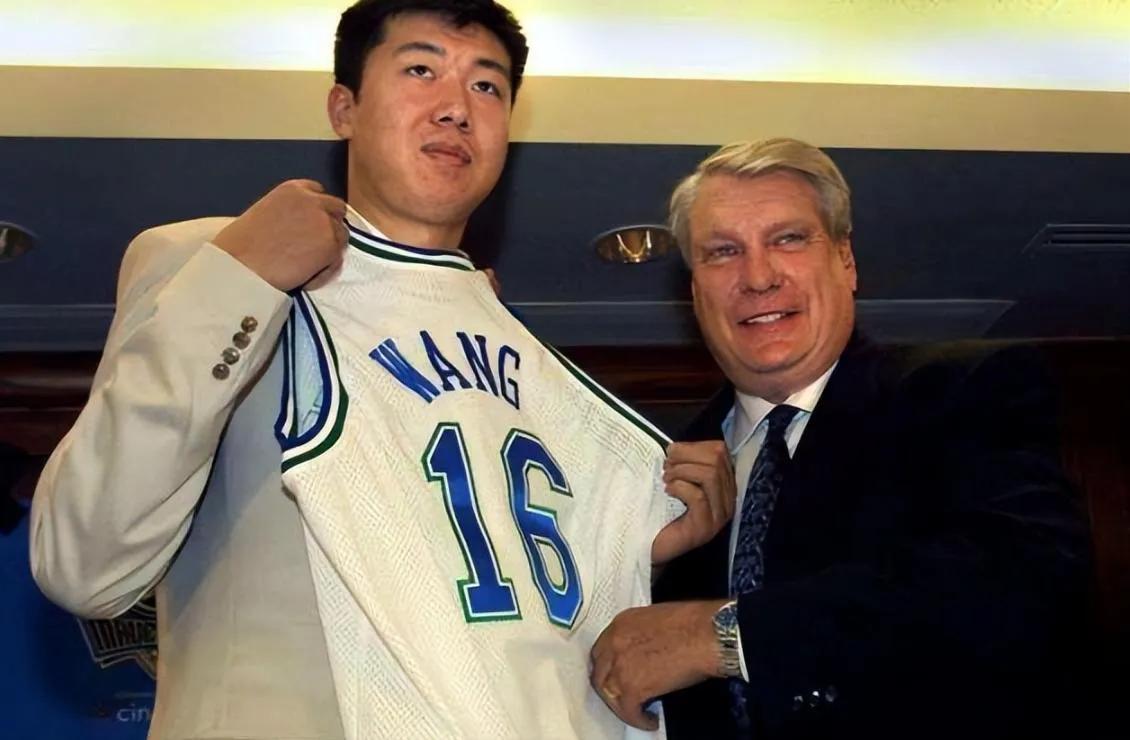 王治郅追风少年光辉岁月,有多少人还记得雷霆战机