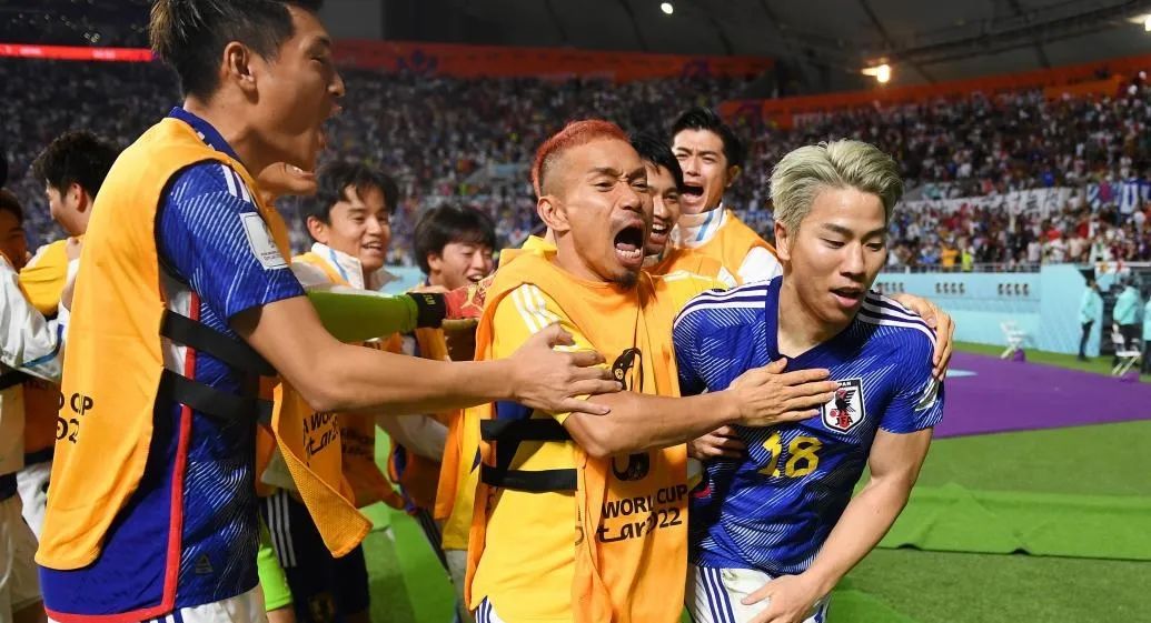 日本德国足球1:2半决赛结果胜平负,日本2比1逆转德国最后几秒