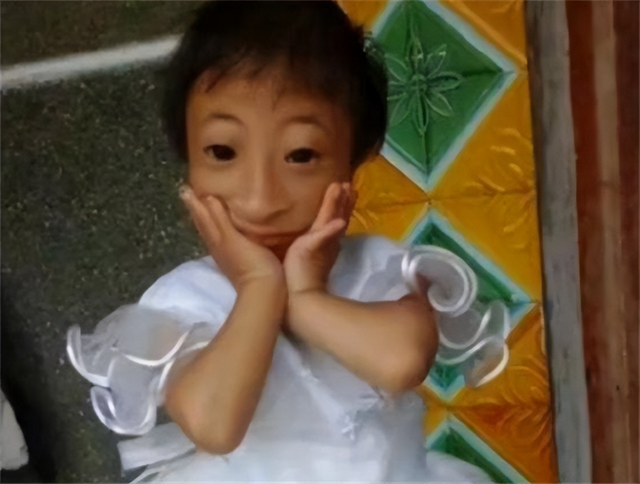 湖南一产妇生下“小猴子”,湖南妈妈生下小猴子杂技团要收吗