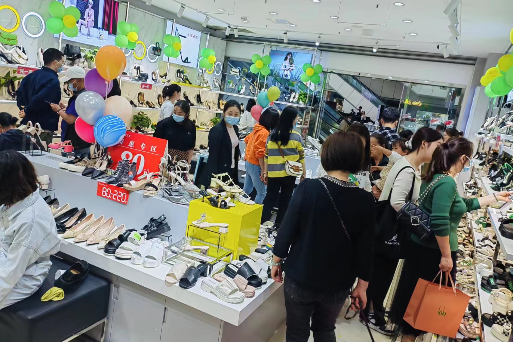 成都武侯区鞋子批发,成都武侯鞋子直销