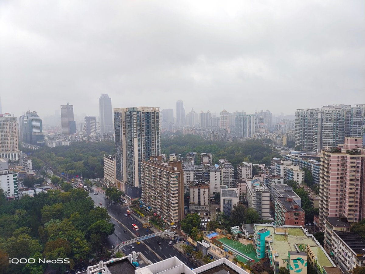 iqooneo5和iqooz5哪个好,iqooneo5s深度评测