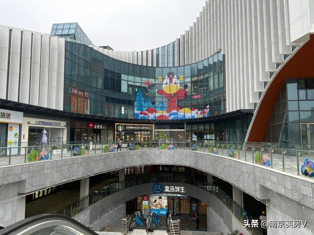 开业半年，来自江北虹悦城的降维打击