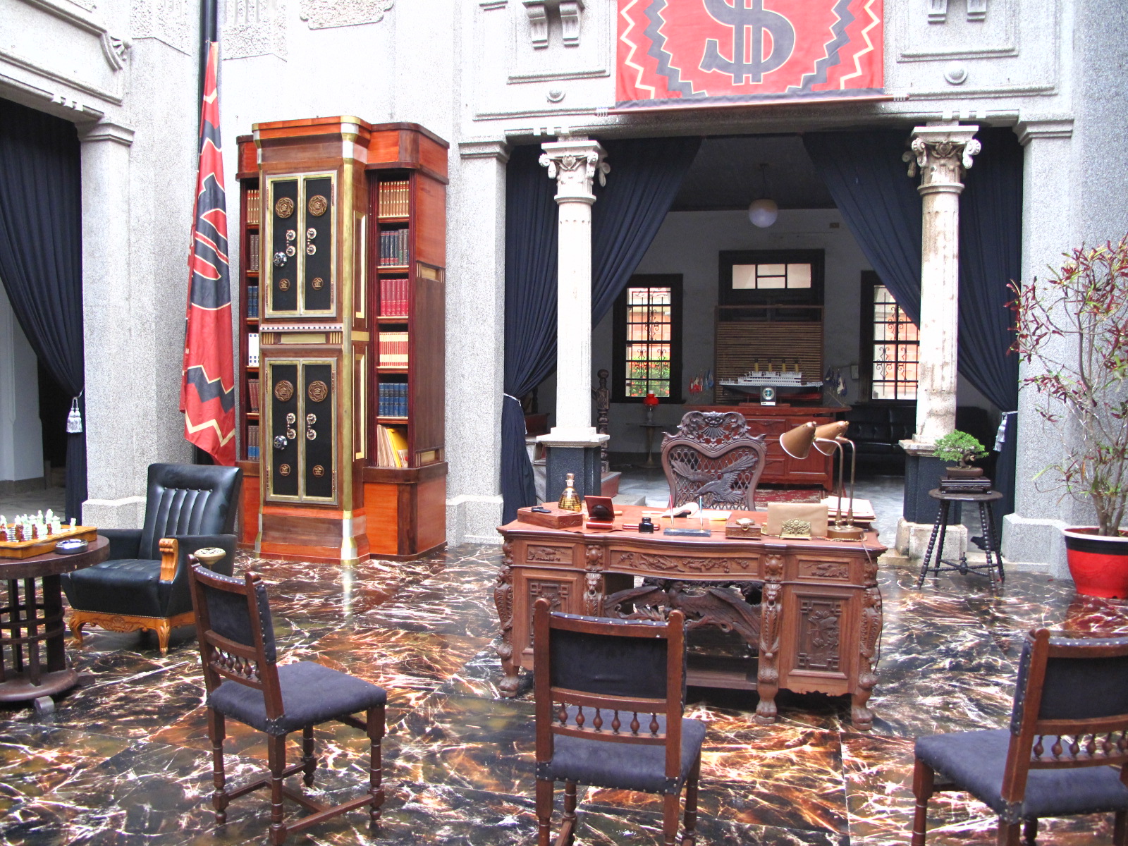 现代红木办公桌椅,红木宝座办公椅