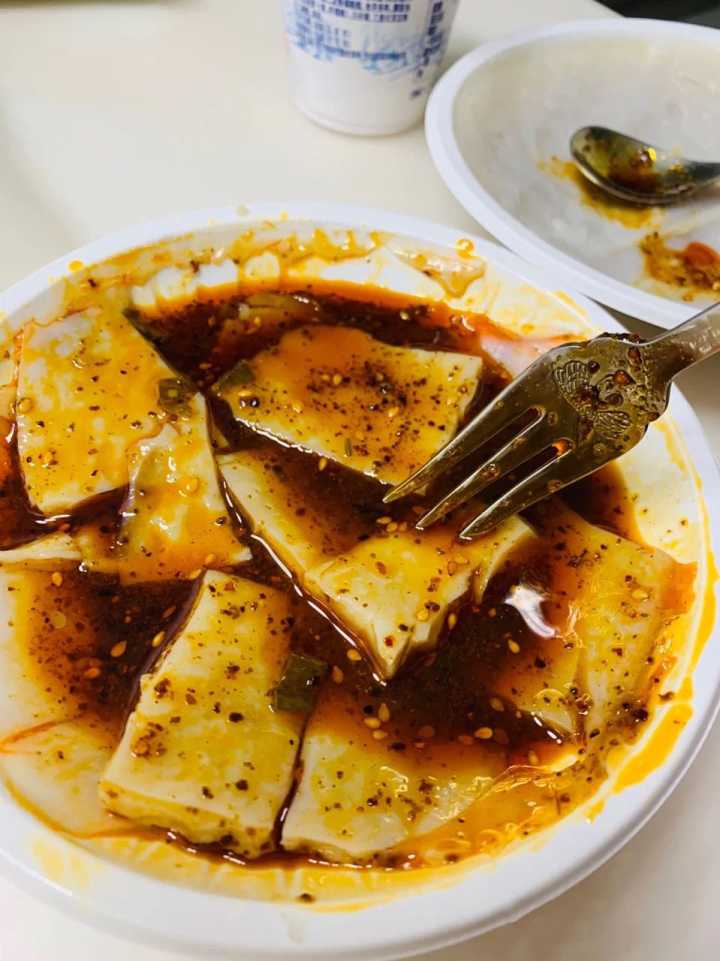 适合囤在宿舍的零食有哪些,学生党必备平价零食有哪些