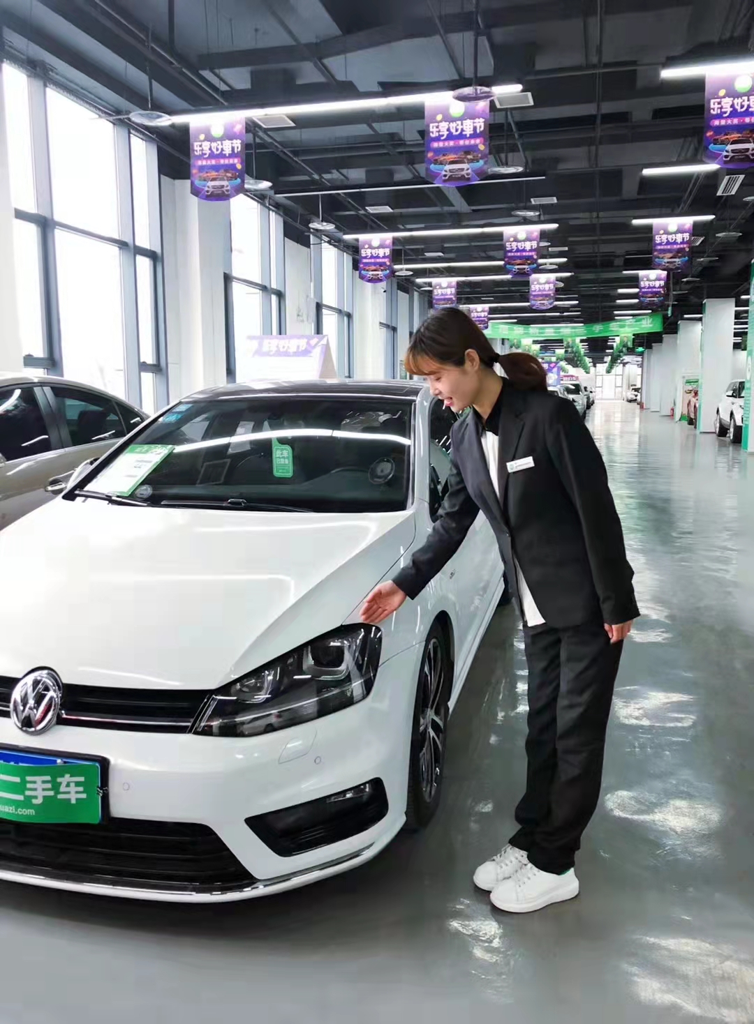 我，90后陕西女娃，每天帮人找对象，人称西安最美小红娘