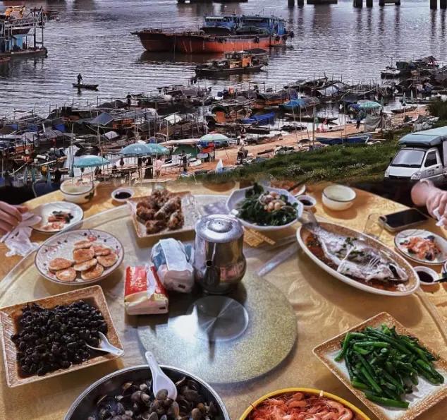 10只虾200元,十只虾298元