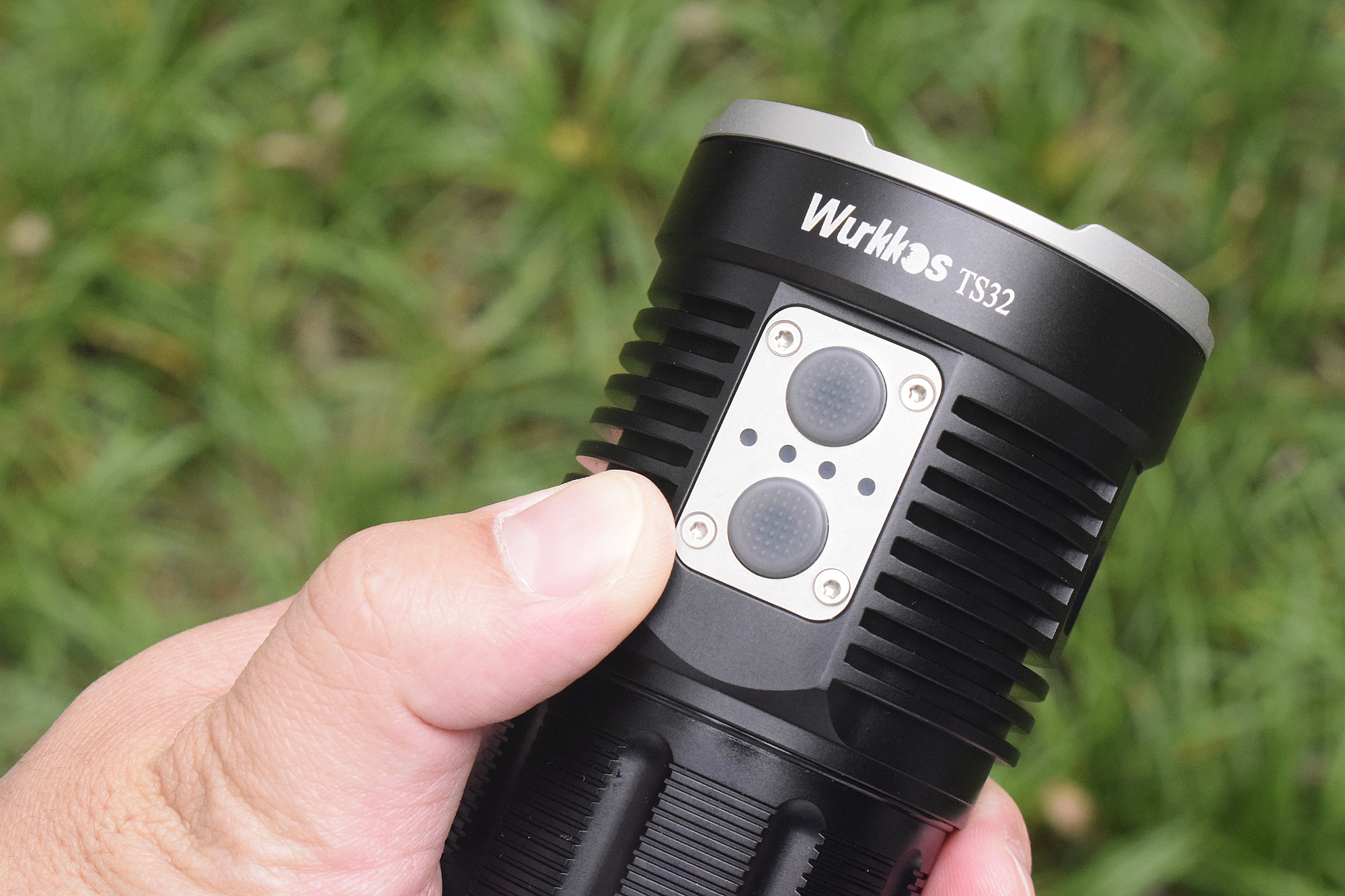 索菲恩sc33手电测评,索菲恩ts30spro专业户外手电