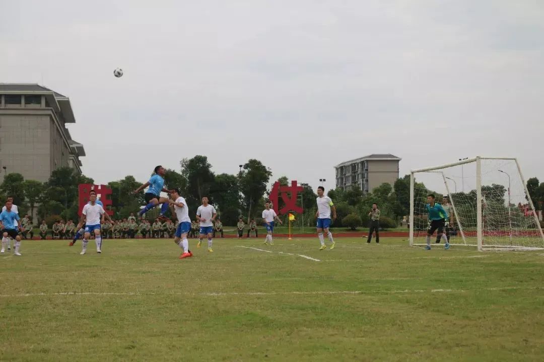 军营趣事段子,军营轶事完整版