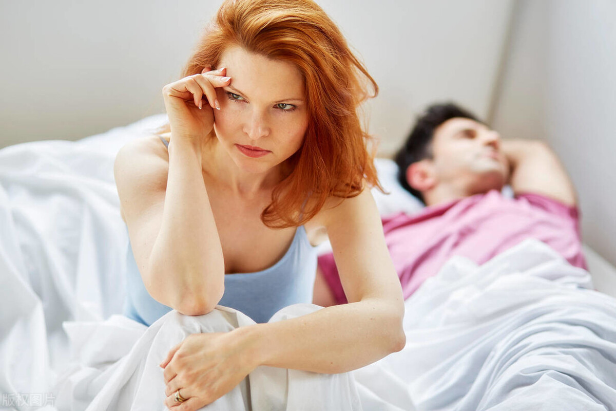 女外阴感觉干涩怎么回事,阴部干涩是什么原因引起怎么办