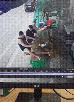 每日一笑这可真是神翻译,每日一笑钓鱼片段