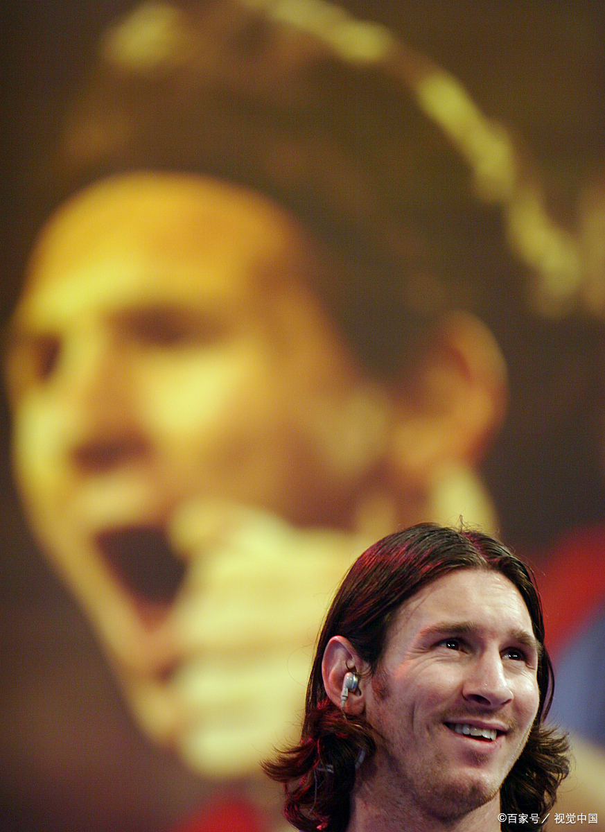 梅西和c罗的足球争霸,梅西和c罗球场相遇