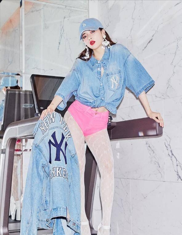 韩国女星衣服惹争议,韩国女演员衣着暴露引争议