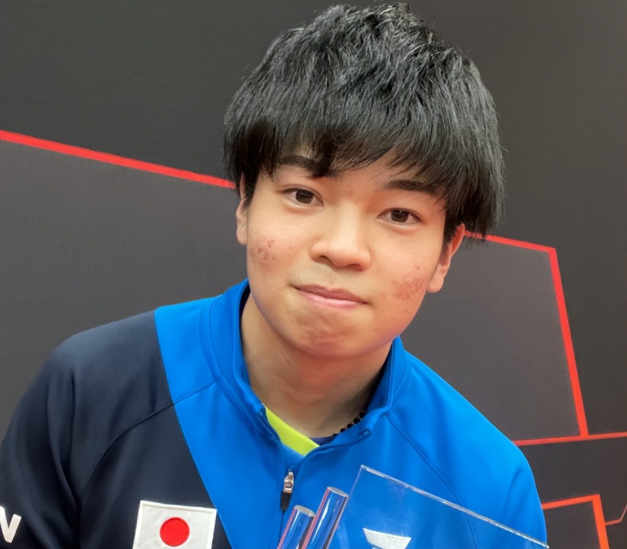 乒乓球张本智和与伊藤美诚比赛,张本智和伊藤美诚晋级8强