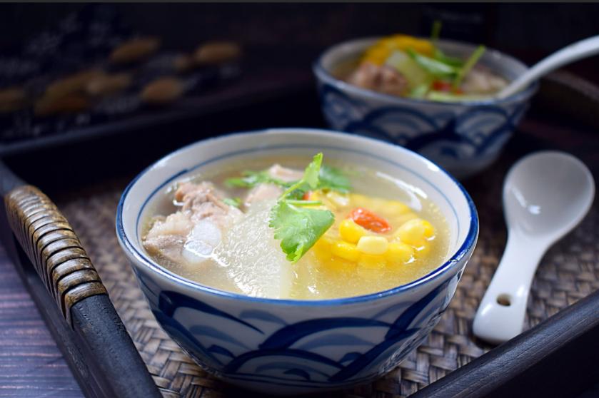 女性必喝的最佳滋补汤有哪些呢,5道最适合女人喝的养生汤