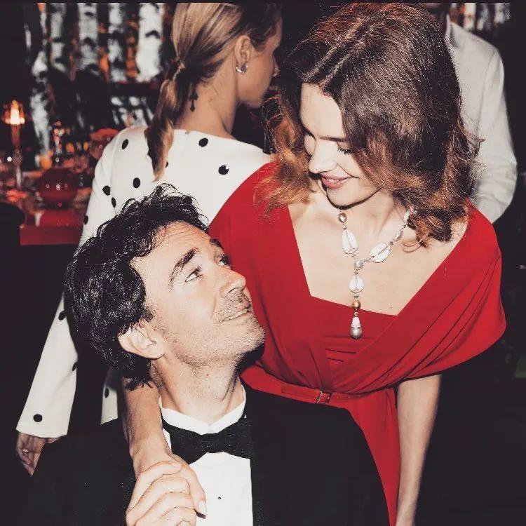 LV四少27岁女友曝光，吊打太子妃