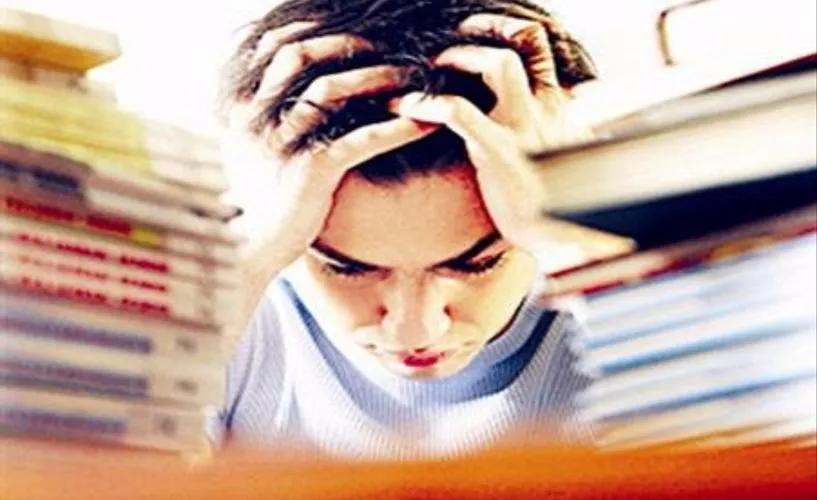 身处浮躁的我们应该如何克服浮躁,克服浮躁心理首先是要把心静下来