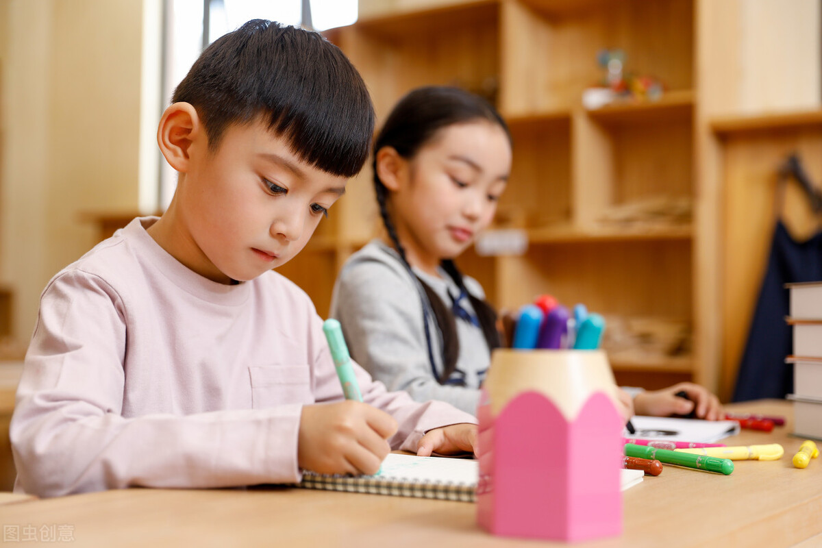 目光交流技巧教学,怎么叫有效目光对视