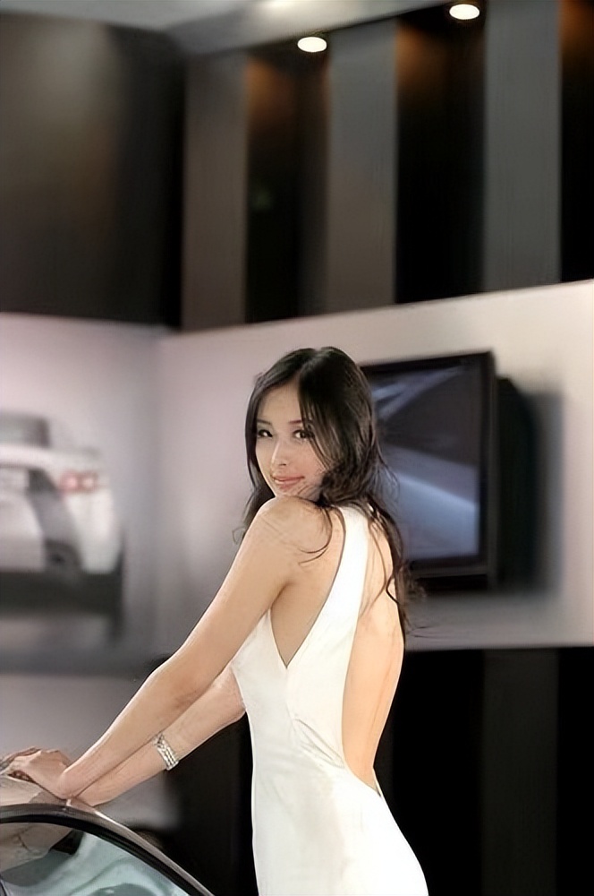 骞垮窞杞﹀睍杞︽ā缈熷噷闆嗛敠,涓浗绗竴杞︽ā缈熷噷澶嶅嚭