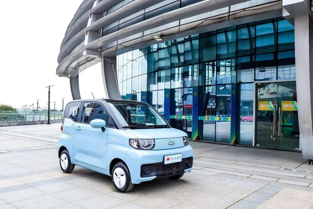 奇瑞qq冰淇淋低配版车主感受,纯电微型车新选择奇瑞qq冰淇淋