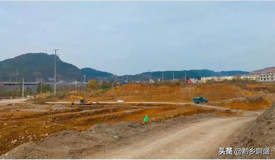 贵南高铁独山东站最新视频,贵州热点贵南高铁