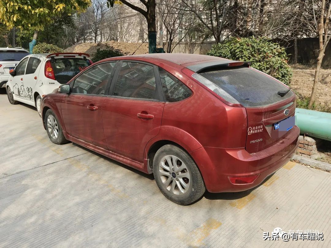 一万多的福克斯手动挡哪一款好,一万多的福特福克斯12款手动两厢
