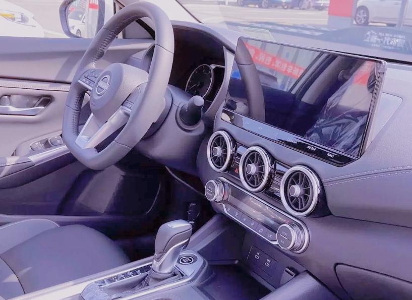 轩逸e-power和卡罗拉双擎怎么样选,丰田卡罗拉和日产轩逸经典怎么选