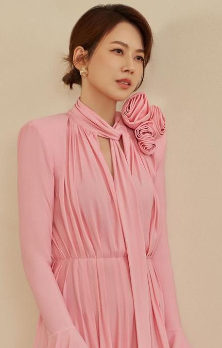 知名女星官宣离婚又没离婚,又一女星官宣离婚