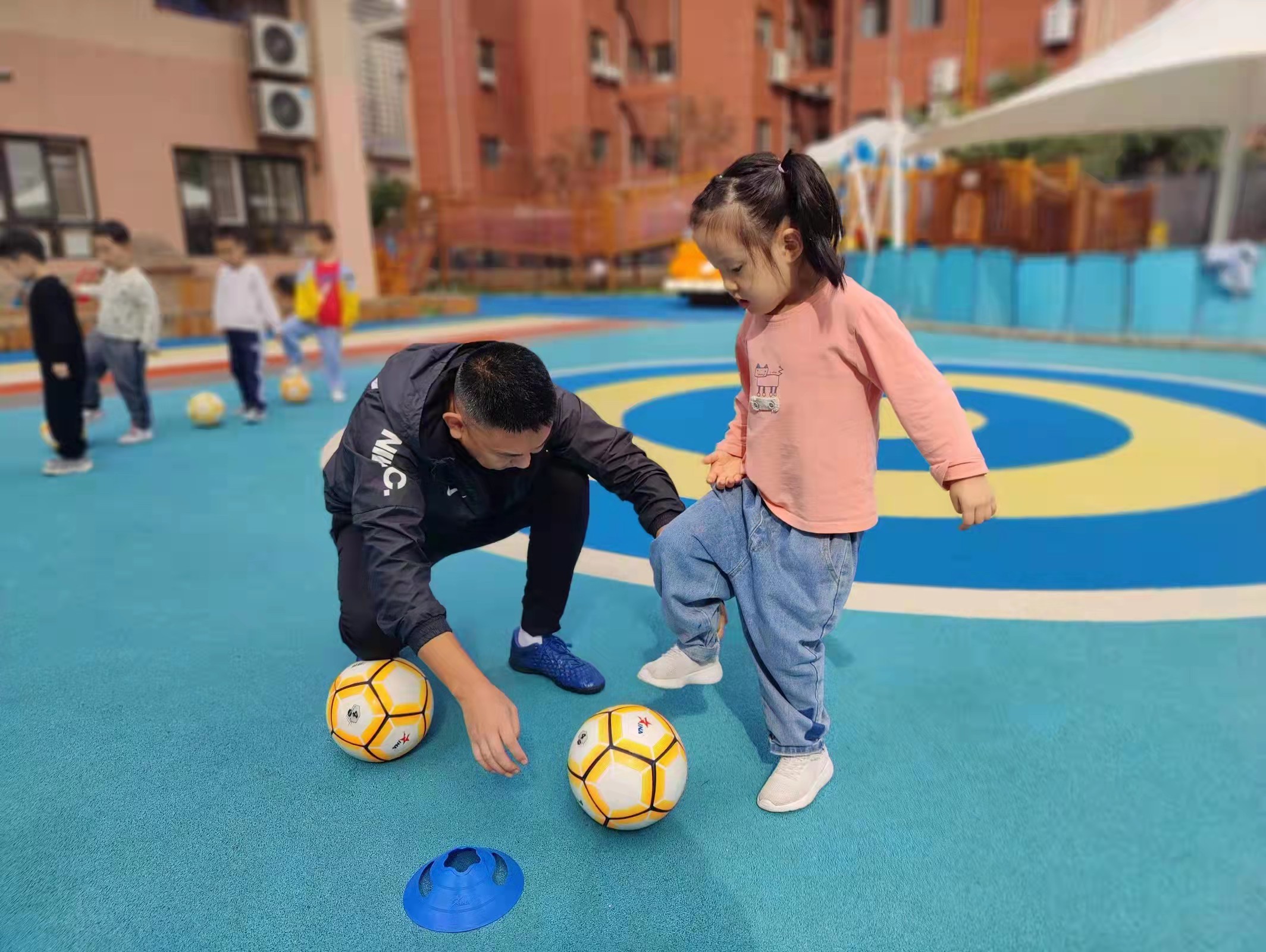 全国首批足球特色幼儿园,西安市莲湖区省级示范幼儿园