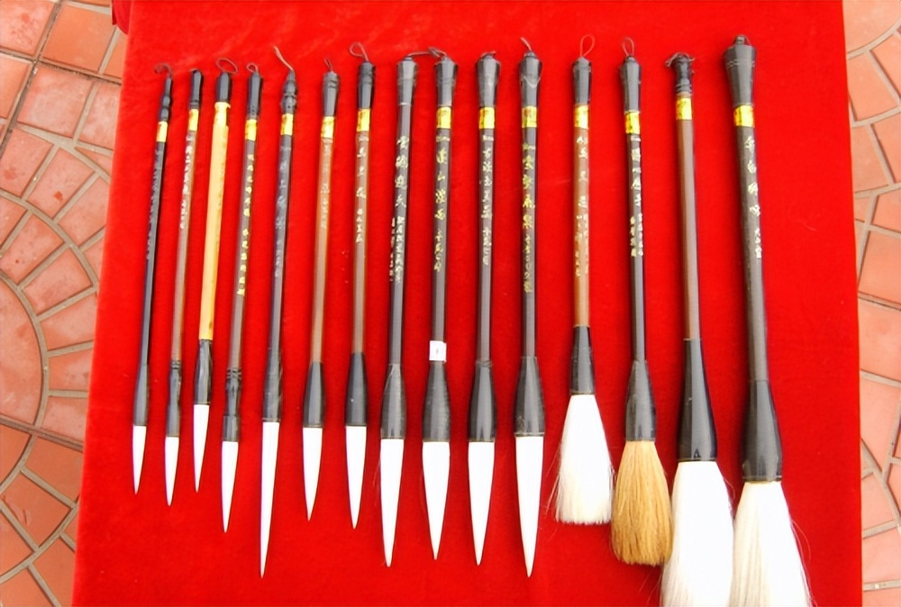 文房四宝笔墨纸砚用行书怎么写,文房四宝笔墨纸砚日积月累意思