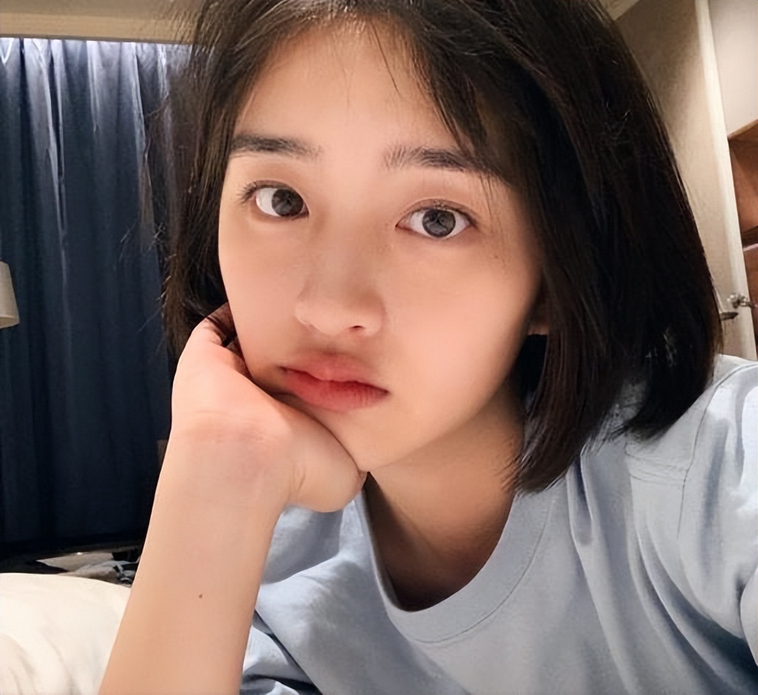 雅诗兰黛精华干皮推荐哪一款,适合干皮用的雅诗兰黛系列